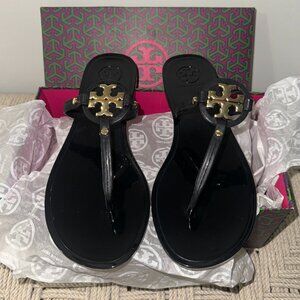 Tory Burch Mini Miller Flat Thong NWT Size 6 US